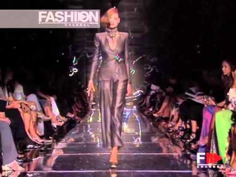 Fashion Show Armani Privè Autumn Winter 2008 2009 Haute Couture 1 of 4 by Fashion Channel
