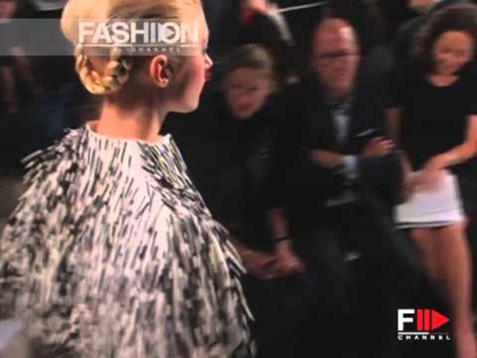 Fashion Show "Chado Ralph Rucci" Spring Summer 2007 New York 2 of 5 by Fashion Channel