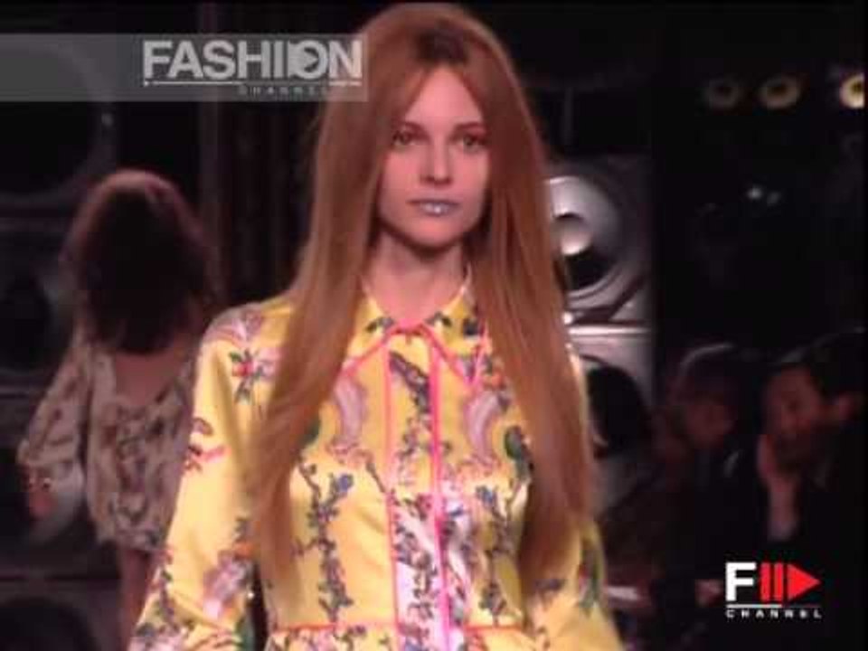 Fashion Show "Junko Shimada" Autumn Winter 2006 / 2007 Paris 1 of 3 by Fashion Channel