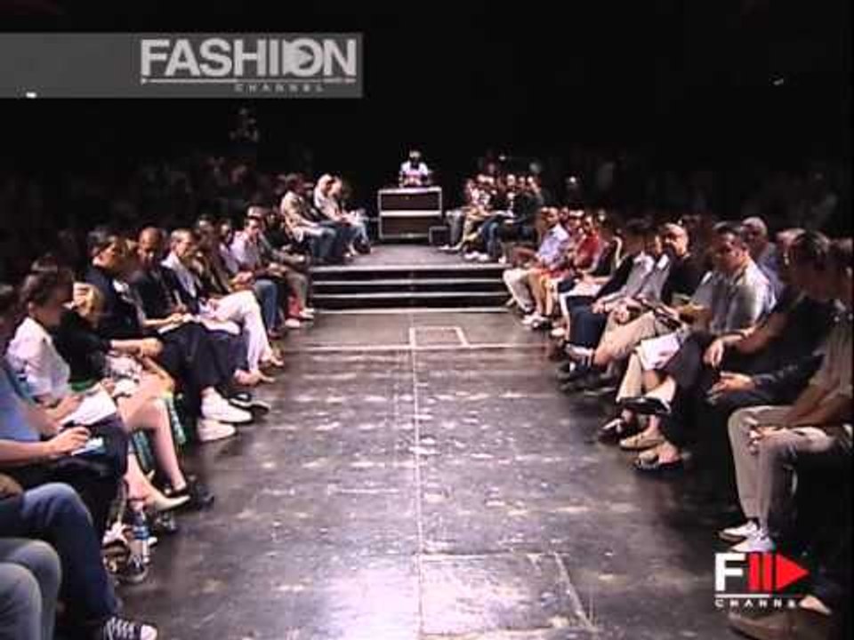 Fashion Show "Comme Des Garcons" Spring Summer 2006 Menswear Paris 3 of 3 by Fashion Channel