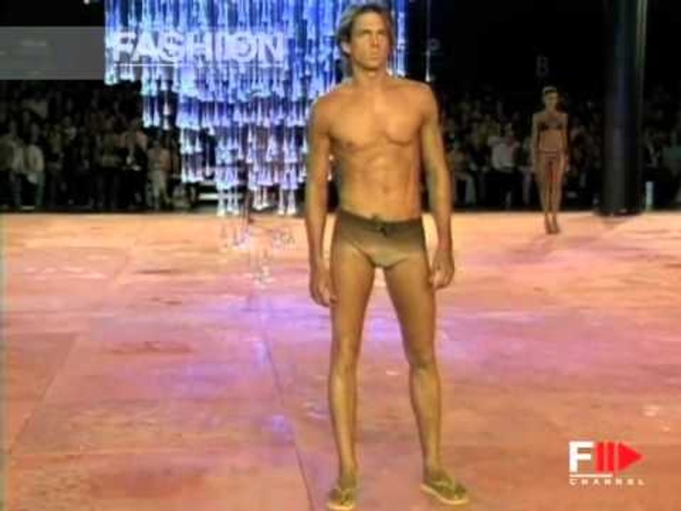 Fashion Show "Rosa Cha" Spring Summer 2006 New York 2 of 3 by Fashion Channel