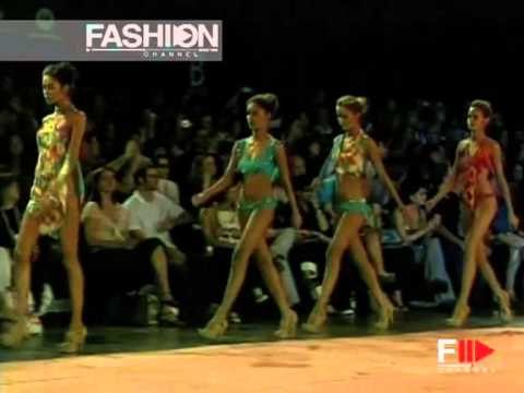 Fashion Show Rosa Cha Spring Summer 2006 New York 3 of 3 by Fashion Channel