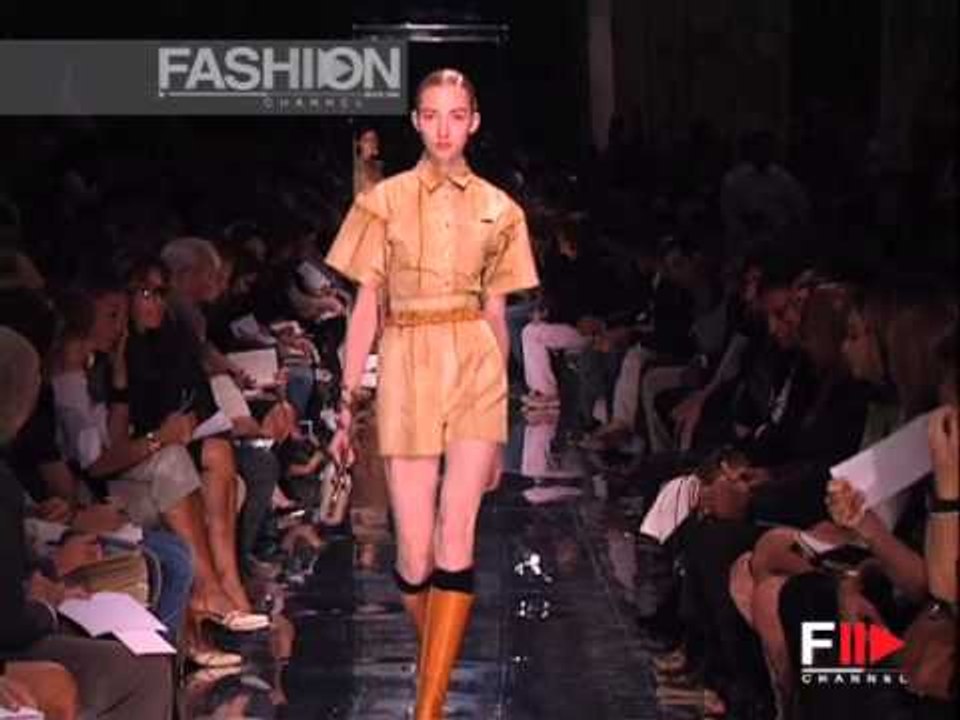 Fashion Show "Prada" Spring Summer 2006 Milan 2 of 3 by Fashion Channel