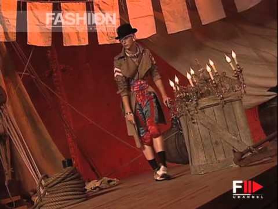 Fashion Show "John Galliano" Spring Summer 2006 Menswear Paris 3 of 4 by Fashion Channel