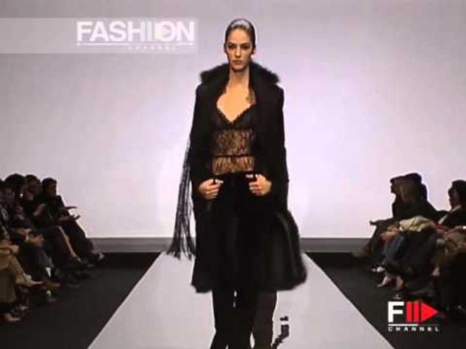Fashion Show "Clips" Pret a Porter Women Autumn Winter 2005 2006 Milan 2 of 3