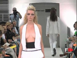 Fashion Show "Jens Laugesen" Pret a Porter Women Spring Summer 2003 London