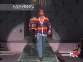 "Versace" Fashion Show Pret a Porter Men Spring Summer 2003 1 of 3