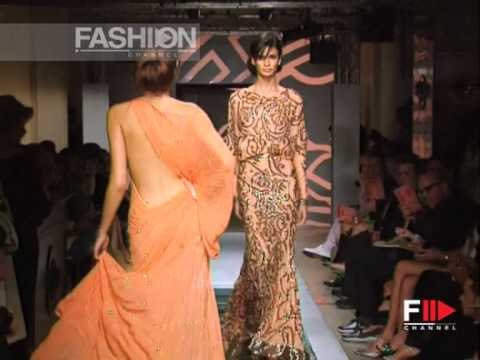 Versace Atelier Autumn Winter 2000 2001 Paris 4 of 4 Haute Couture woman by Fashion Channel