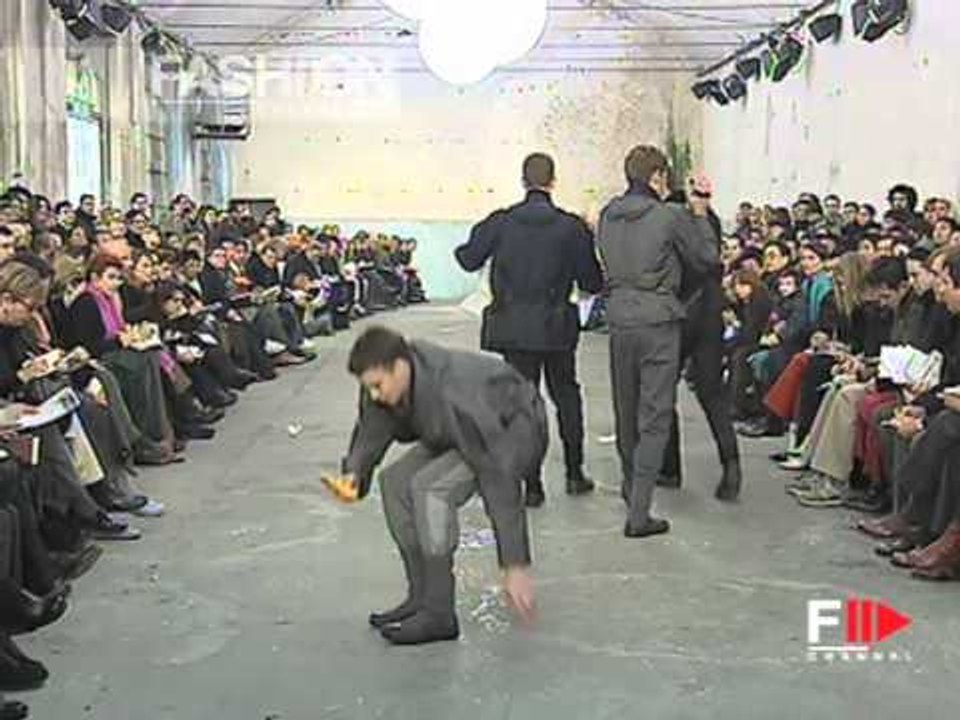 "Issey Miyake" Autumn Winter 2000 2001 Paris 1 of 3 pret a porter men by FashionChannel