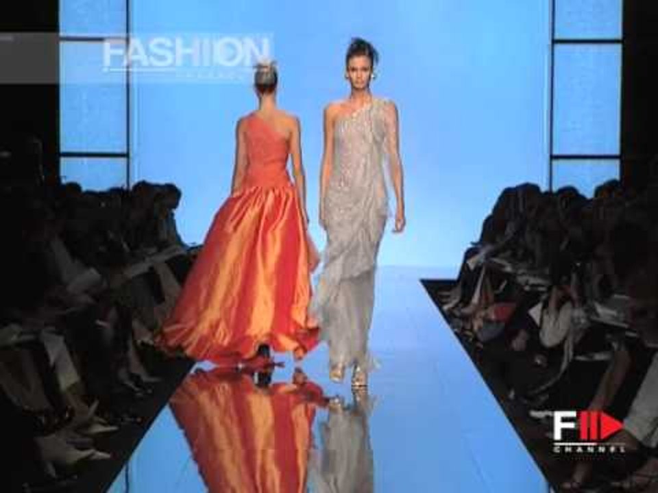 "Valentino" Autumn Winter 2000 2001 Paris 5 of 5 Haute Couture woman by FashionChannel