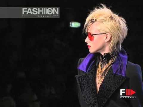Emanuel Ungaro Autumn Winter 2000 2001 Paris 1 of 4 pret a porter woman by FashionChannel