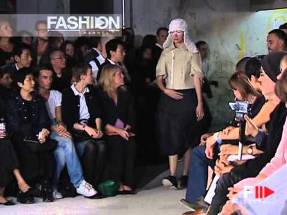 "Comme Des Garcons" Spring Summer 2005 3 of 4 Paris Pret a Porter by FashionChannel