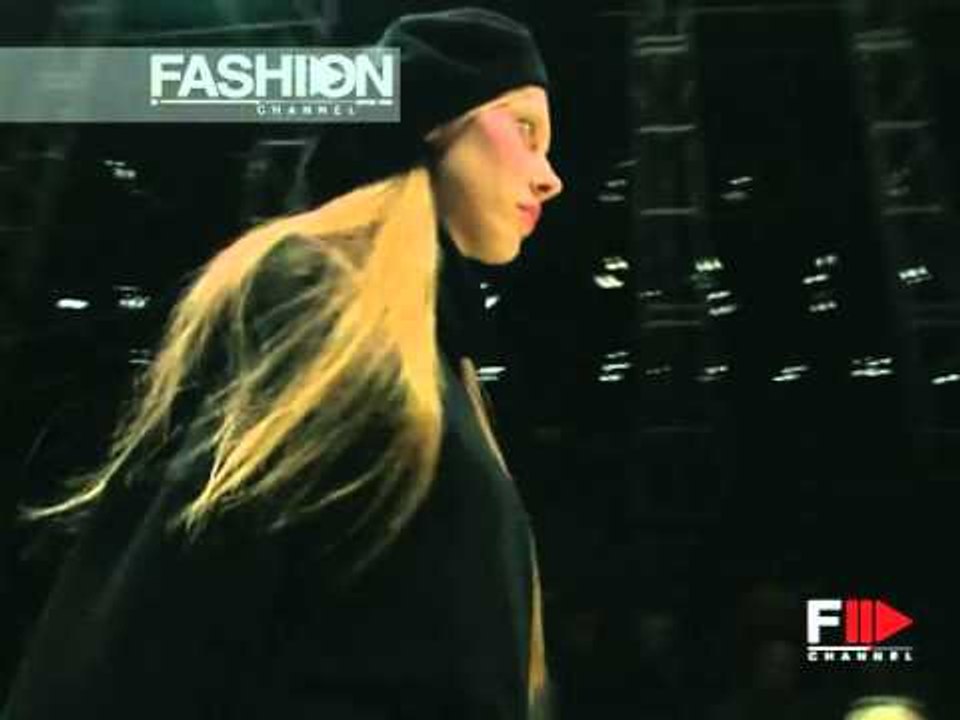 "Louis Vuitton" Autumn Winter 2000 2001 Paris 3 of 4 pret a porter woman by FashionChannel