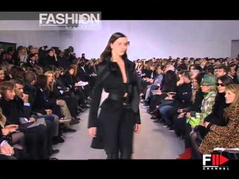 Helmut Lang Autumn Winter 2004 2005 Paris 2 of 3 Pret a Porter by FashionChannel