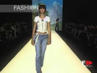 "Anna Sui" Spring Summer 2000 New York 3 of 3 Pret a Porter by FashionChannel