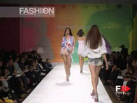 Emanuel Ungaro Spring Summer 2000 Paris 1 of 5 Pret a Porter by FashionChannel