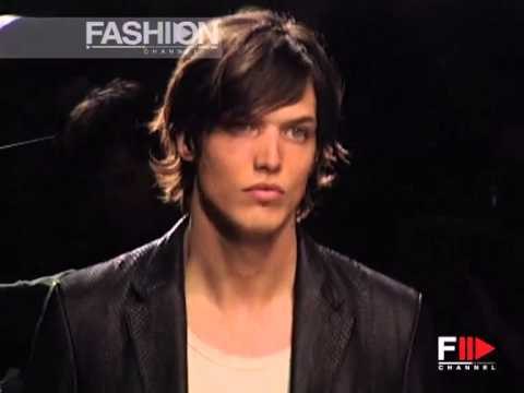 Calvin Klein Spring Summer 2004 New York 1 of 2 Menswear by FashionChannel
