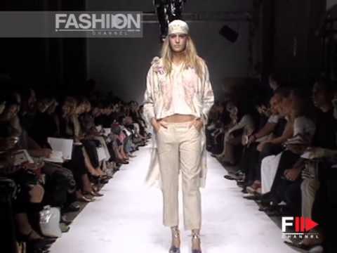 Maurizio Pecoraro Spring Summer 2004 Milan 2 of 3 Pret a Porter Woman by FashionChannel