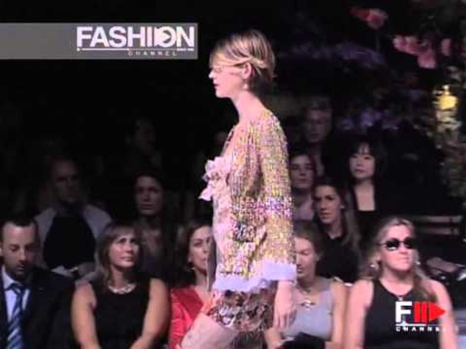 "Dolce&Gabbana" Spring Summer 2004 Milan 2 of 3 Pret a Porter Woman by FashionChannel
