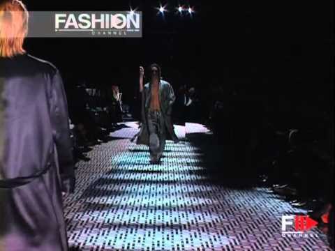 Gucci Autumn Winter 2003 2004 Milan 3 of 3 Menswear by FashionChannel