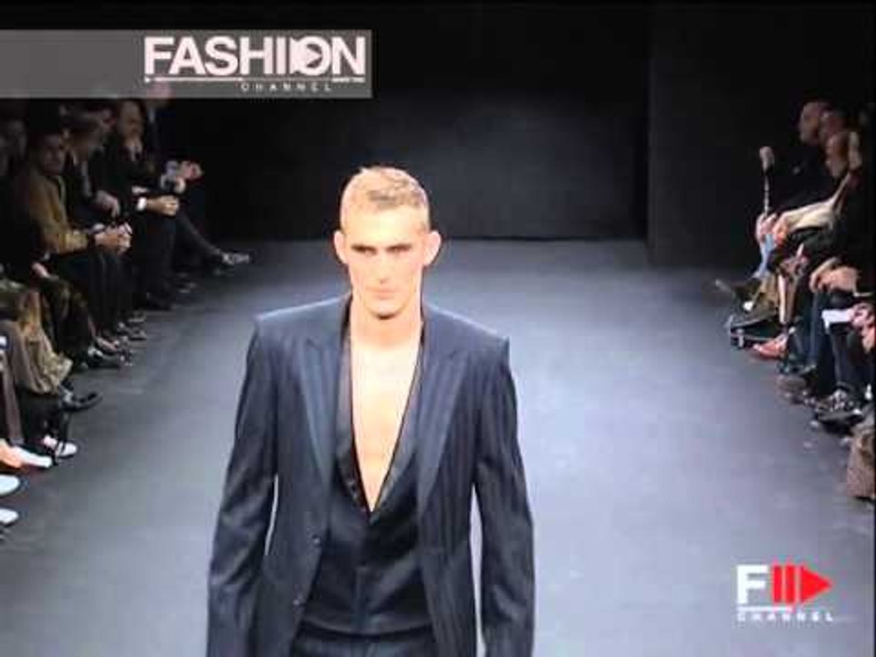 "Jil Sander" Autumn Winter 2003 2004 Milan 2 of 2 Menswear by FashionChannel