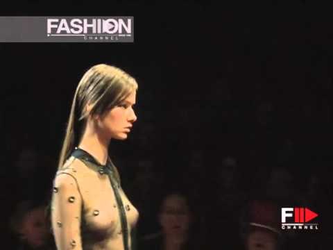 Prada Autumn Winter 1999 2000 Milan 4 of 4 pret a porter woman by FashionChannel