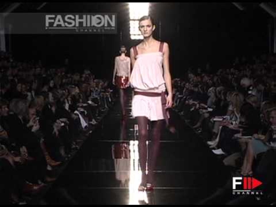 "Alberta Ferretti" Autumn Winter 2003 2004 Milan 1 of 3 Pret a Porter Woman by FashionChannel