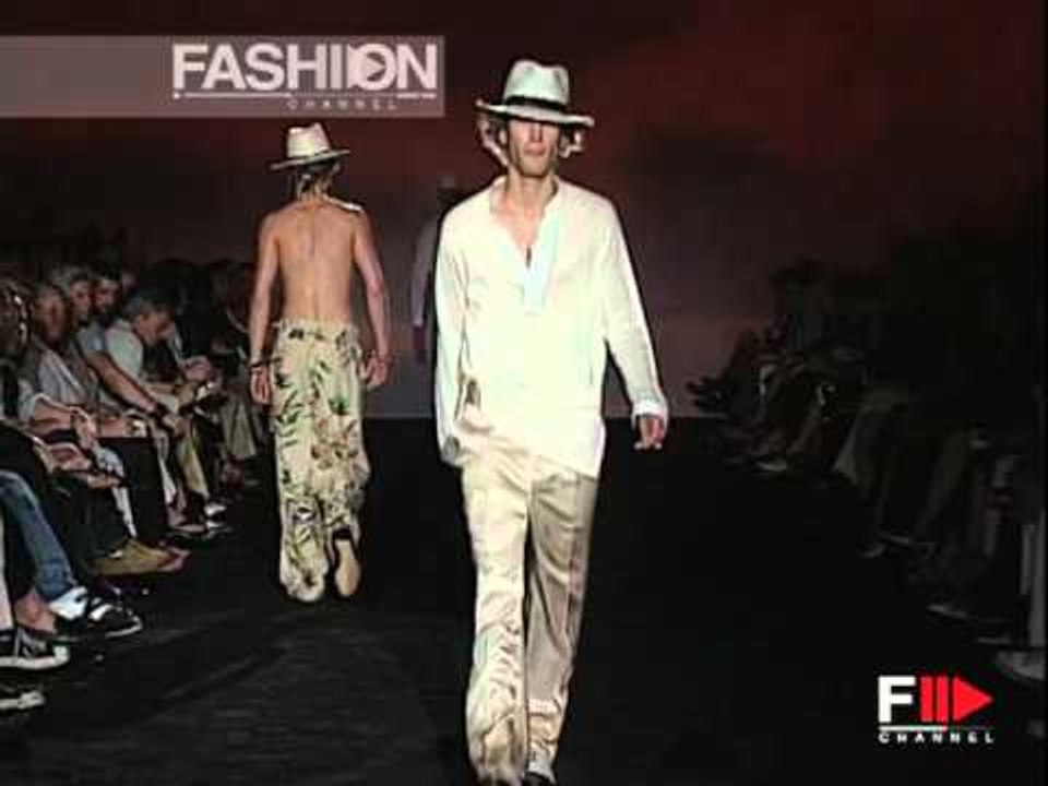 "Gucci" Spring Summer 2003 Milan Part 2 of 3 Menswear by FashionChannel