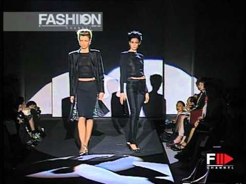 Gucci Spring Summer 1998 Milan 4 of 5 pret a porter woman by FashionChannel