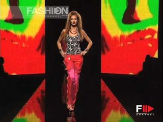 "Versus" Spring Summer 2003 Milan 1 of 2 Pret a Porter Woman by FashionChannel