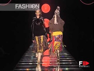 "Christian Dior" Autumn Winter 2002 2003 Paris 2 of 3 by FashionChannel