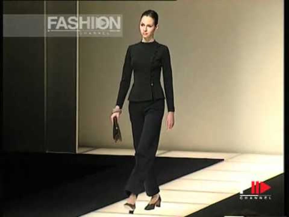 "Giorgio Armani" Autumn Winter 1996 1997 Milan 2 of 7 pret a porter woman by FashionChannel