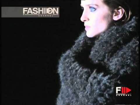 Gianfranco Ferrè Autumn Winter 1996 1997 Milan 2 of 6 pret a porter woman by FashionChannel