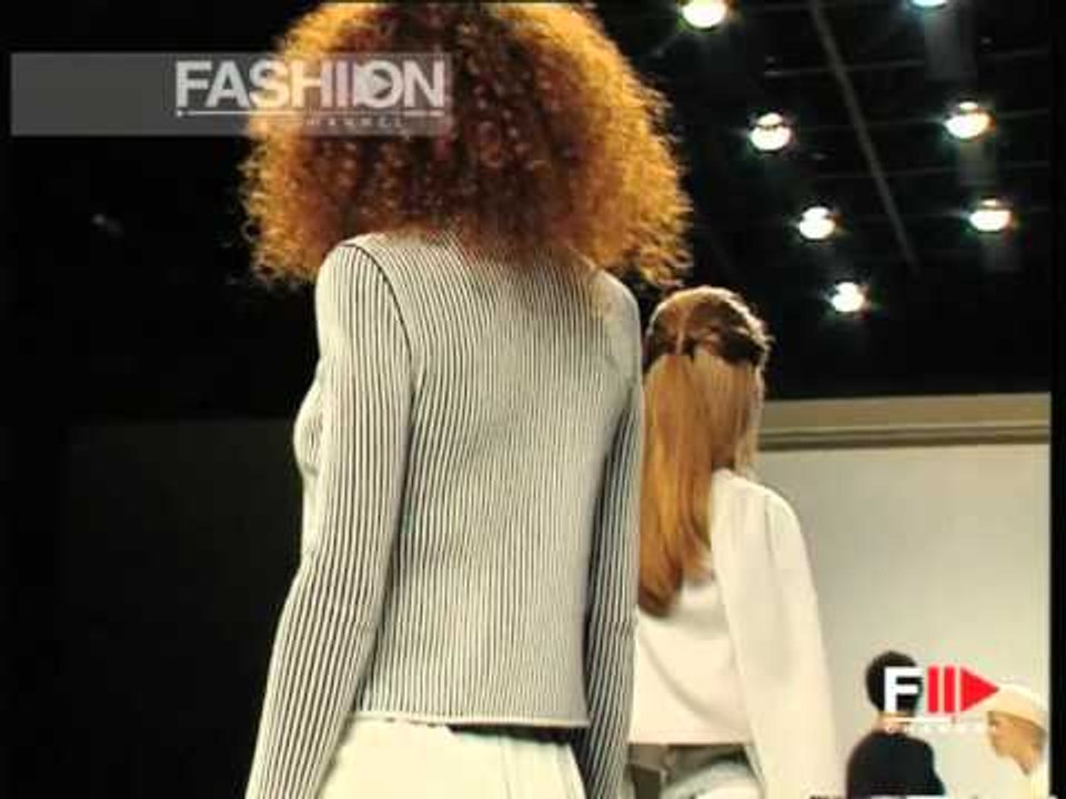 "Giorgio Armani" Autumn Winter 1996 1997 Milan 1 of 7 pret a porter woman by FashionChannel
