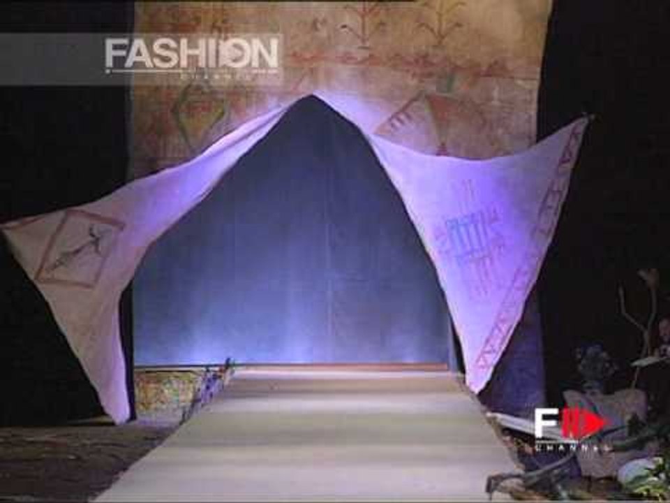 "John Galliano" Autumn Winter 1996 1997 Paris 6 of 6 pret a porter woman by FashionChannel