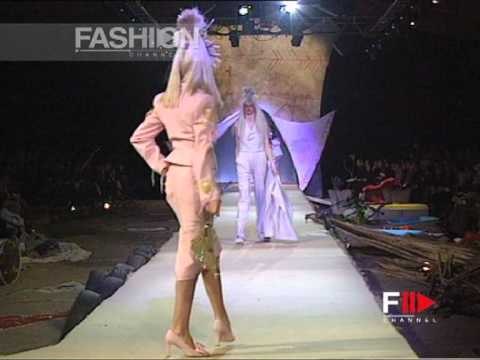 John Galliano Autumn Winter 1996 1997 Paris 5 of 6 pret a porter woman by FashionChannel