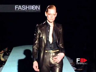 "Gucci" Autumn Winter 1996 1997 Milan 4 of 5 pret a porter woman by FashionChannel