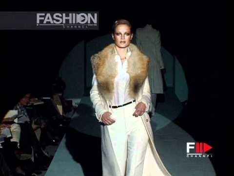 Gucci Autumn Winter 1996 1997 Milan 3 of 5 pret a porter woman by FashionChannel