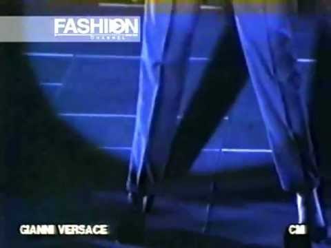Gianni Versace Autumn Winter 1990 1991 pret a porter women by Canale Moda