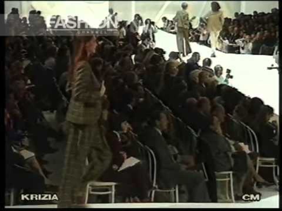 "Krizia" Spring Summer 1990 Milan pret a porter women by Canale Moda