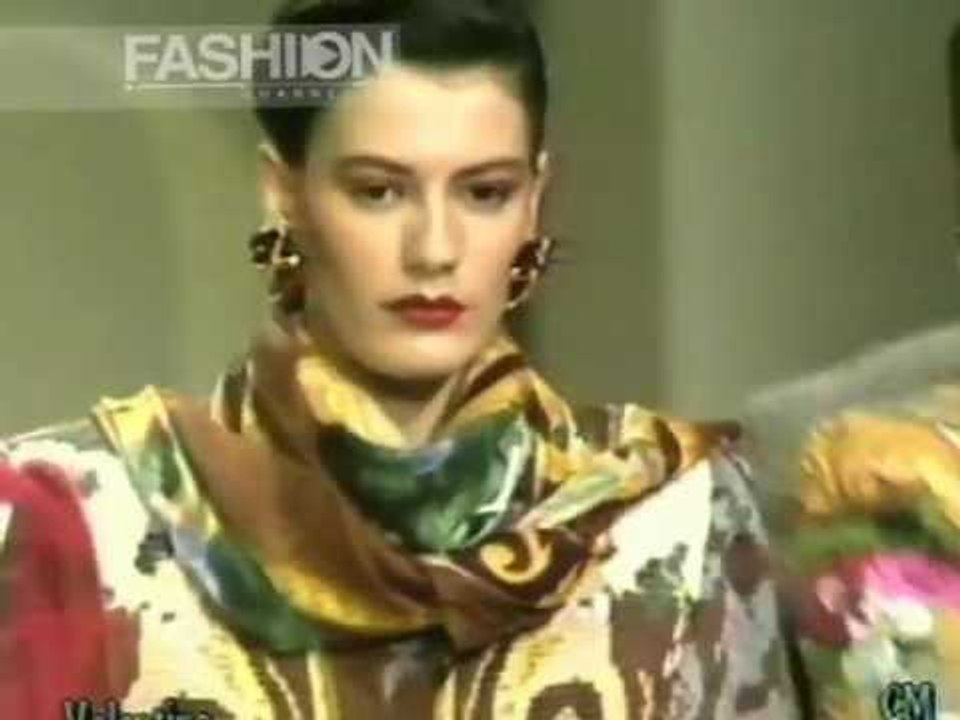 "Valentino" Autumn Winter 1988 1989 Paris pret a porter women by Canale Moda
