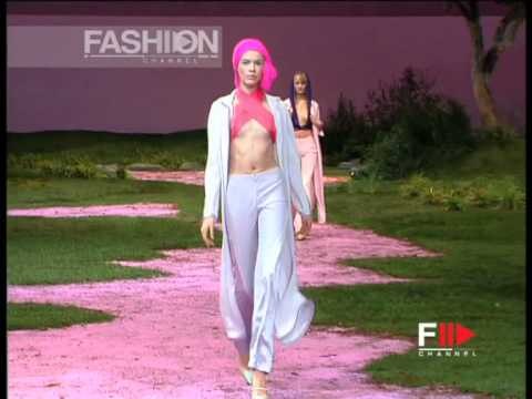 Emanuel Ungaro Spring Summer 2001 Paris 1 of 5 Haute Couture by FashionChannel