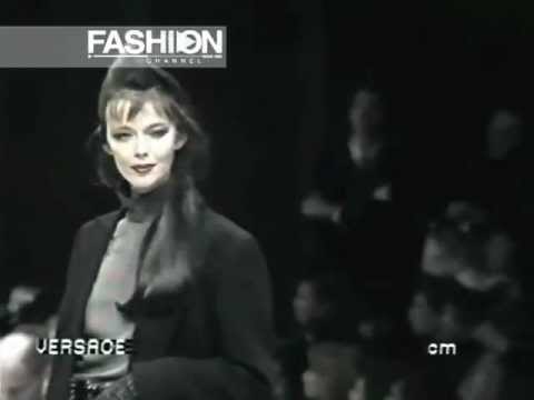 Versace Autumn Winter 1988 1989 Milan pret a porter women by Canale Moda