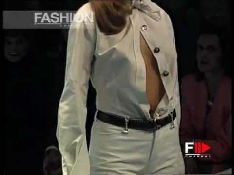 Gianfranco Ferrè Spring Summer 1995 Milan 5 of 8 pret a porter woman by FashionChannel
