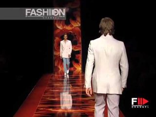 "Valentino" Spring Summer 2002 Paris 1 of 3 Menswear by FashionChannel