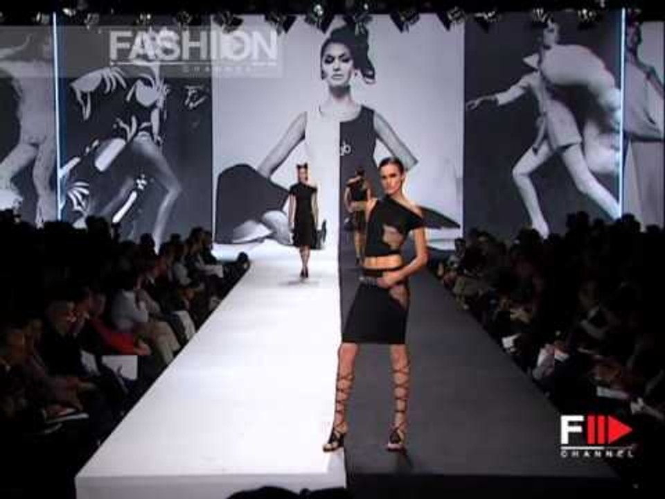 "Roccobarocco" Spring Summer 2002 Milan 2 of 4 pret a porter women by FashionChannel