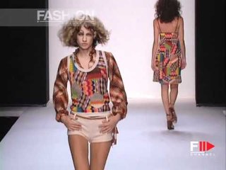 "Missoni" Spring Summer 2002 Milan 2 of 3 pret a porter women by FashionChannel