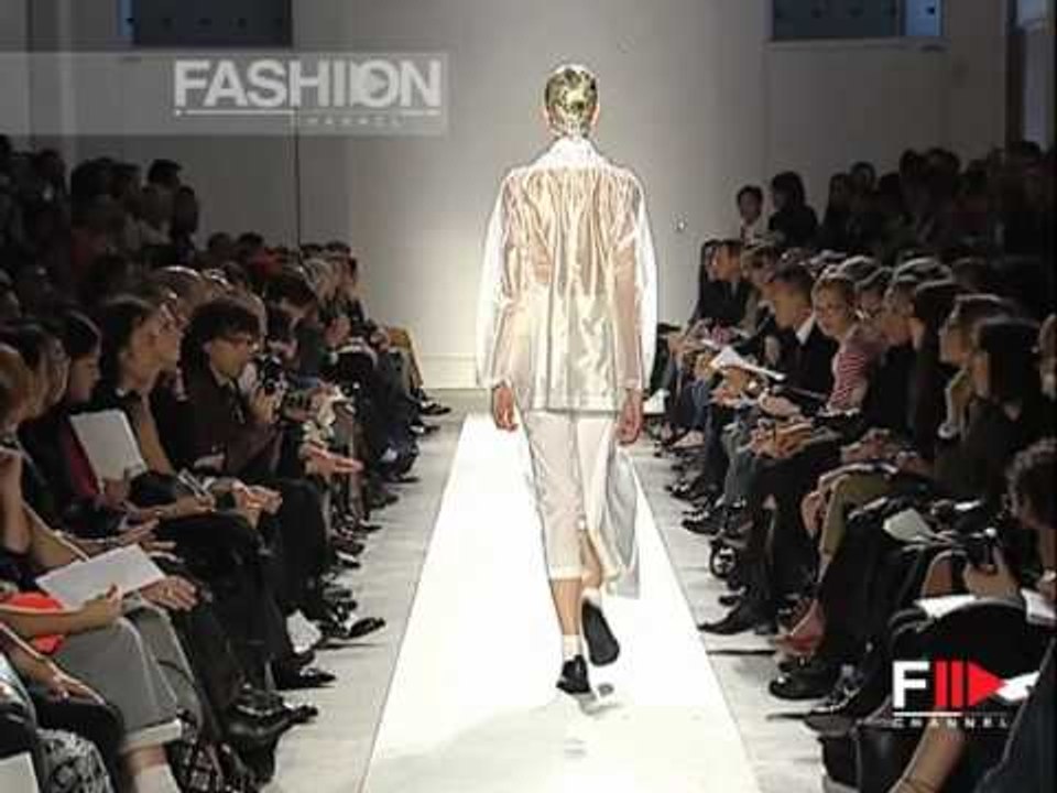 "Comme Des Garcons" Spring Summer 2002 Paris 3 of 4 pret a porter women by FashionChannel