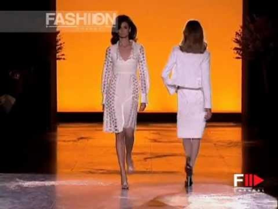 "Valentino" Spring Summer 2002 2 of 5 haute couture by FashionChannel