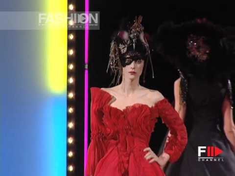 Christian Lacroix Autumn Winter 2001 2002 6 of 6 haute couture by FashionChannel